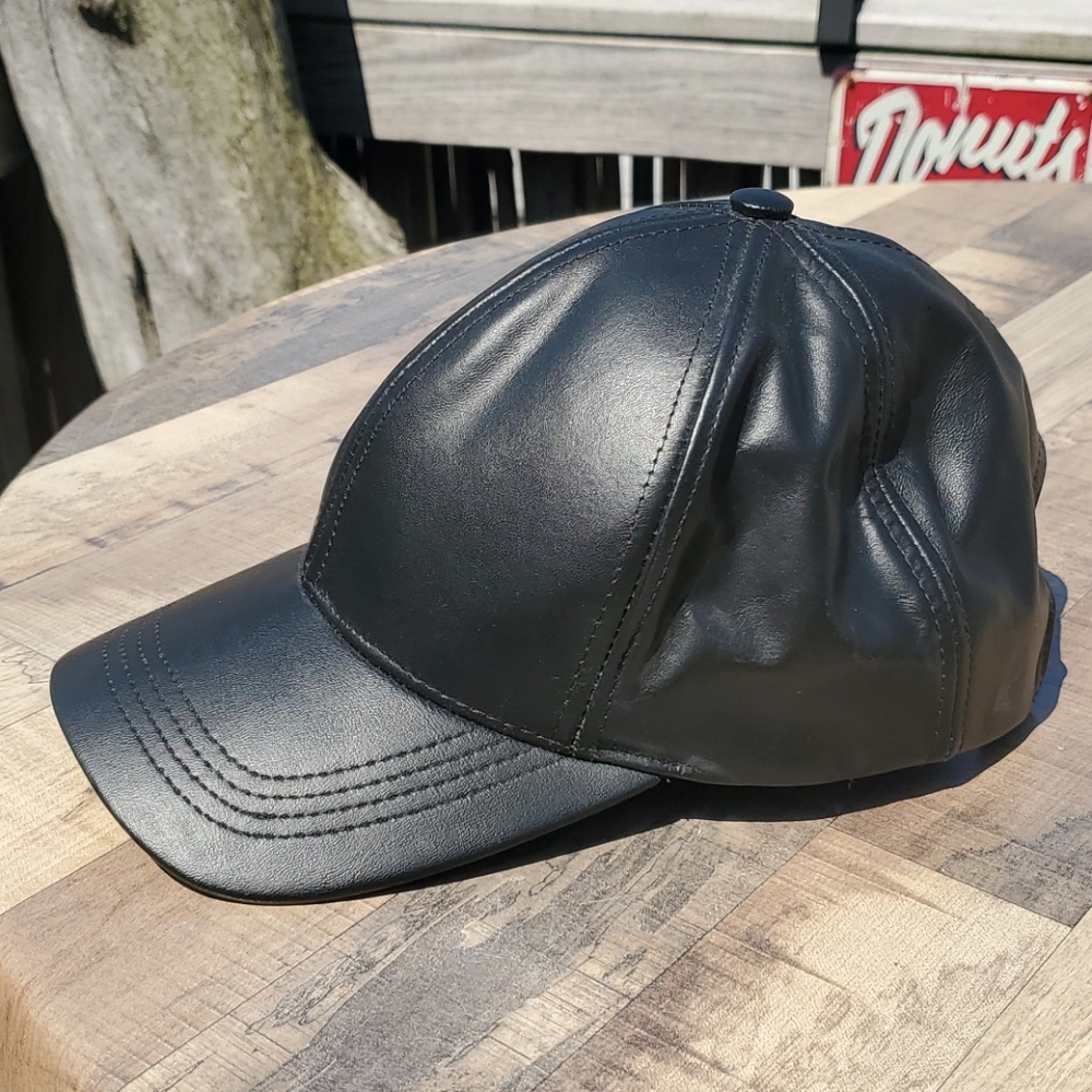 Genuine leather hat never worn